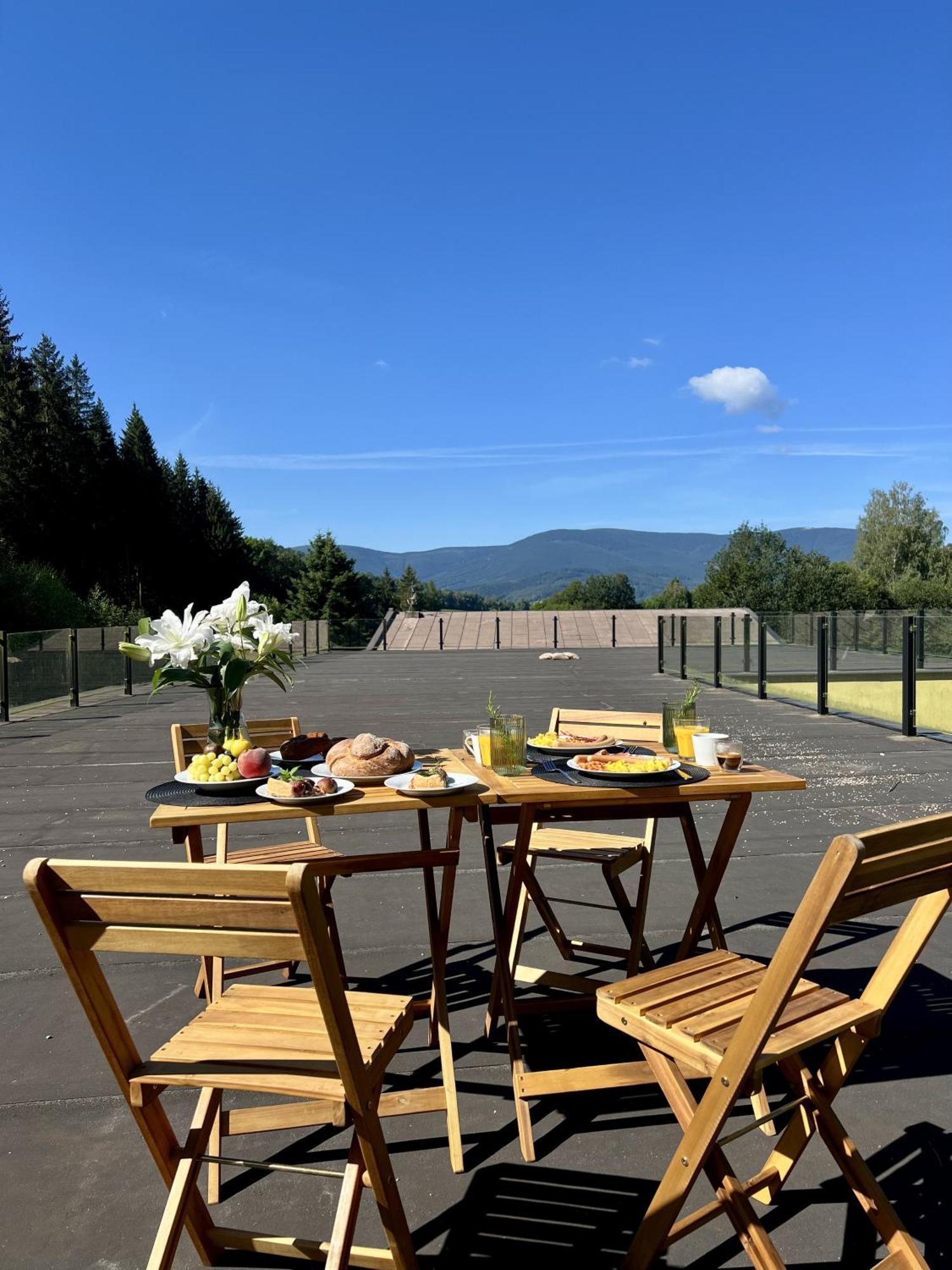 Apartment New Forest Retreat - U Lesa, S Parkovanim, 300mbit Internet *